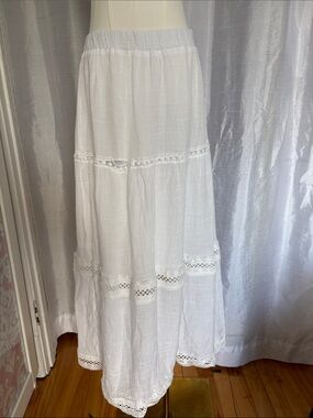 White Streetwear Society Lace-Trim Maxi Skirt
